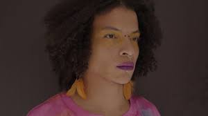 Ni de aquí, ni de allá