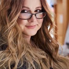 Posts with replies by Vianne Max. 🐉🦊🐝 (@TheAnaheraRebel)