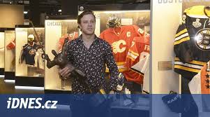 Hokejista david pastrňák se ukázal jako velký frajer. Doma Se Pretvaruju Ze Jsem Happy Rekl Pastrnak Stanley Cup Stale Boli Idnes Cz