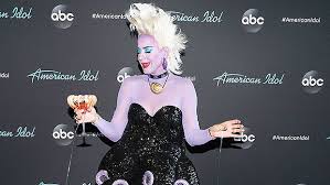 Katy perry showed off her latest new look on may 23, just in time for the american idol season finale. Katy Perry S Outfits On American Idol Photos Of Her Wildest Looks Hollywood Life