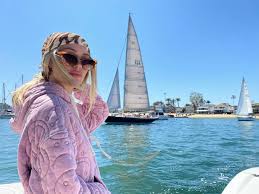 The pair had a chaotic love story from their meeting on season 23 of the bachelor in 2019. Cassie Randolph Cassierandolph Instagram Photos And Videos