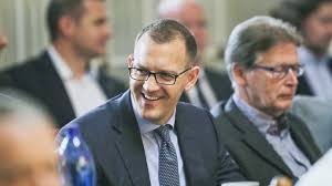 Daniel kretinsky has launched his most ambitious deal yet with a €5.8bn offer for the german wholesaler a decade ago, daniel kretinsky was little known beyond his native czech republic. Czech Billionaire Kretinsky Expands The Scope Of Investment In Addition To Energy Sector Next Business News