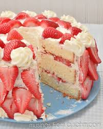 Gateau Aux Fraises Et A La Creme Fouettee Strawberries N Cream Cake Desserts Cake Recipes Delicious Desserts