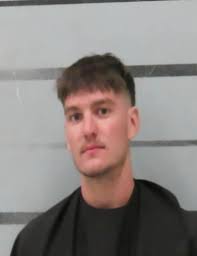 URBAN, HUNTER DYLAN 07/21/2024 Age: 23 Charges: PCS PG 2 >= 4G<400G (ON  VIEW) EVADE ARREST DET W/VEH (ON VIEW) RECKLESS DRIVING (ON VIEW) Arresting  Agency: TTPD #TexasTechPoliceDepartment #HunterDylanUrban