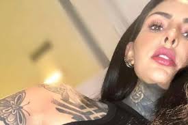 Soledad aquino, la exesposa de marcelo tinelli, continúa en estado delicado y en las últimas horas requirió varias transfusiones de sangre.a través de las redes, sus hijas micaela y candelaria. La Asquerosa Y Peligrosa Obsesion De Cande Tinelli Que Causo El Desagrado De Sus Fanaticos Minuto Neuquen