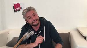 Rémi gaillard sur france 3. Constance Se Met Seins Nus Sur France Inter