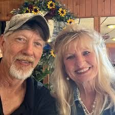 What are the symptoms of the bellows not operating or needing to be  replaced in the vacuflush system?