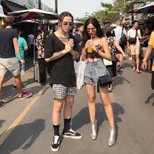 Aktualisiere deine garderobe mit neuen styles & exklusiven asos marken. Decao Chau Bui Streetstyle Fashion