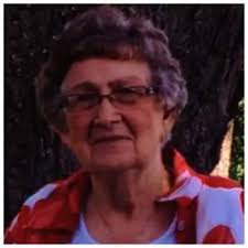 Elizabeth Wohlgemuth's Instagram, Twitter & Facebook