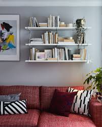 Dari sekian banyak pilihan model lampu yang umumnya digunakan untuk menghias ruang tamu ialah lampu hias dinding dan gantung. Tips Ide Dekorasi Ruang Tamu Minimalis Untuk Rumah Kecil Ikea Indonesia