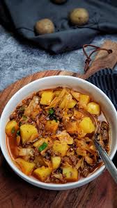 Schichtkohl Mit Hackfleisch Lydiasfoodblog Rezept Schichtkohl Mit Hackfleisch Rezepte Mit Hackfleisch Und Kartoffeln Gerichte Mit Hackfleisch