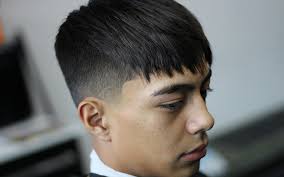 Panduan Memilih Model Rambut Pendek Pria yang Rapi dan Elegan - Tezzen