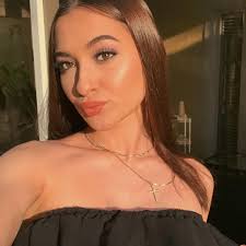 Carmen Stevens (@carmenstevenss) • Instagram photos and videos