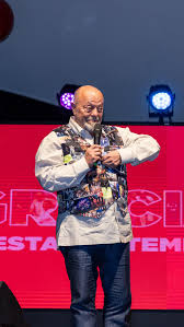 💃🏻 Cristina Aguilera, Miguel “El Lavi” y David Cardo Emuná es un  espectáculo de danza y música Flamenca; es una secuencia de momentos  cercanos a lo más interno de nuestro ser, en