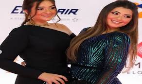 ممثلة مصرية شابة ابنة الفنان احمد زاهر لها اخت وهي ملك أحمد زاهر.ليلى احمد زاهر مواليد تاريخ ميلاد ليلى احمد زاهر : Ø¥Ø·Ù„Ø§Ù„Ø© Ø±Ù‚ÙŠÙ‚Ø© Ù„Ø¨Ù†Ø§Øª Ø£Ø­Ù…Ø¯ Ø²Ø§Ù‡Ø± ÙÙŠ Ø¬Ù„Ø³Ø© ØªØµÙˆÙŠØ± Ø¬Ø¯ÙŠØ¯Ø© Ø´Ø§Ù‡Ø¯ Ù…ÙˆÙ‚Ø¹ Ø§Ù„ÙŠÙˆÙ… Ø§Ù„Ø¥Ø®Ø¨Ø§Ø±ÙŠ
