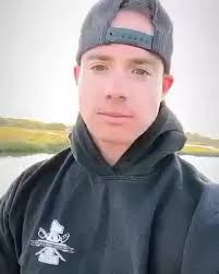 Kyle Joshua Morris 1 (@kylemorris1100)