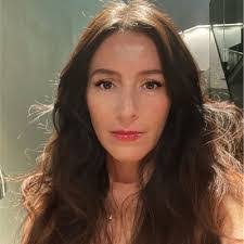 Tracey Melnick's Instagram, Twitter & Facebook