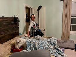 this emu loves to be hugged! 🥰 💓 we followed her and more of the cutest  pets and pet parents from virginia to spain 🐾🌍 @brycedhoward @imaginedocs  #petsdocumentary is out today