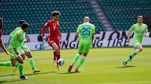 حاتم ابن عرفة) ( clamart, 1987. Gallery Vfl Wolfsburg Fc Bayern Bundesliga Matchday 29