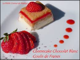 Cheesecake Renverse Au Chocolat Blanc Et Coulis Fraise La Petite Cuisine De Nadege Cheesecake Recette Dessert Chocolat Blanc