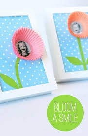 You can even use patterned cupcake liners with flowers or other. Mother S Day Gift Ideas Bloom A Smile Craft With Children S Faces And Cupcake Liners Mother S Day C My Gifts List Leading Gifts Inspiration Magazine Gift Ideas For Everyone Find