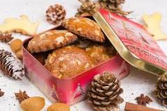 The Cheaper, Better Alternative to Cookie Tins | The Kitchn
