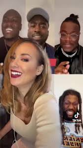 When your cat attacks you everytime you sing! She bites me! 🐈 😆 #catattck  #shedosntlikeit #singingdisaster #catnothappy