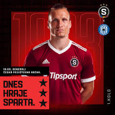 Klub uzavřel dlouholeté partnerství s německou společností adidas, která spartu oblékala do roku 1994, než ji nahradila americká nike. Ac Sparta Praha Fotos Facebook