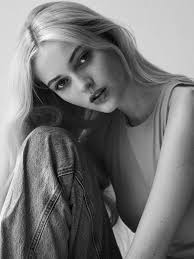 Jillian Burns's Instagram, Twitter & Facebook