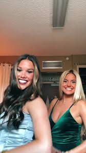 My tik tok hair look very prominent in this but I dyed it back so I’m  confused @emmawimberly19