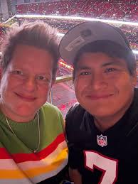 Atlanta Nights, unforgettable sights. Everyone look at that 5th slide for  real. 🙌🏾