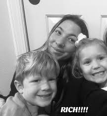 Brenda Halverson's Instagram, Twitter & Facebook