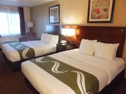 Book now at the quality inn & suites detroit metro airport in romulus, mi located near detroit metropolitan airport and wayne state university. Quality Inn Suites Ab 72 9 3 Bewertungen Fotos Preisvergleich Lake Havasu City Az Tripadvisor