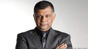 When i first started airasia with datuk kamarudin, everyone thought we were crazy. The Apprentice Asia Cast Tony Fernandes The Host Axn Asia