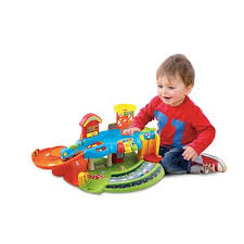 Il manque le suport pour la barrière du garage et maintenant le garage est montée donc impossible de le démonter pour le renvoyer. Vtech Tut Tut Tip Tap Tut Tut Baby Flitzer Garage Brandora