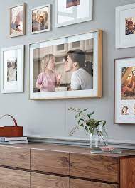 Maybe you would like to learn more about one of these? Samsungthe Frame Tv Is 2 000 4k Tv That Also Works As A Digital Display For Worksof Art In Fact You Can Hang It On Framed Tv Samsung The Frame Samsung Frame