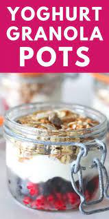 Yogurt Granola Pots This Healthy Breakfast Is Made With Frozen Fruits Yoghurt And Oats Or Granola Perfec Yogurt And Granola Healthy Yogurt Yoghurt Breakfast