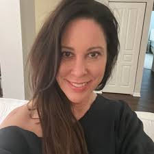 Dive shop recommendations near Kimpton in Roatan