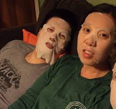 6 Texts You Can Copy and Paste to Your Korean Girlfriend to Make Her Day