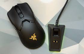 Still does not charge on dock with mouse turned on (on both, original+replacement). Razer Viper Ultimate Wireless Gaming Mouse Review Best For Claw Grippers Tom S Hardware