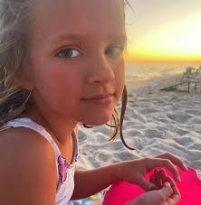 First day of 6th (at a new middle school 😭), 4th and 3rd grades for my  crew. Disgusted at how quickly we got here tbh 🙃 but I've seen much sadder  faces