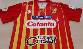 La tercera camiseta del campeón mexicano celebra 445 años de la ciudad de león, además de incluir un homenaje al personal de salud que combate contra la pandemia que azota al mundo en la actualidad. Lobo Sur Pereira Participa Hoy Por Otra Camiseta Oficial Del Deportivo Pereira Acertando El Marcador Del Partido Entre Deportivo Pereira Vs Bucaramanga La Camiseta Se Sorteara Entre Las Personas Ganadoras