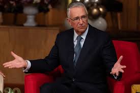 Posponen discusión en la Corte de proyecto perfila desechar amparo de Salinas Pliego derivado de Pandora Papers