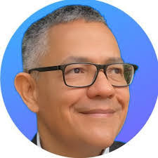 Leon Tapia's Instagram, Twitter & Facebook