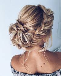 Low, high, side swept or mid height, you're absolutely free as long as it gives you. Wedding Guest Hairstyles 42 The Most Beautiful Ideas