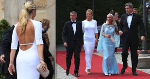 The following 17 files are in this category, out of 17 total. Monika Babisova Put On A White Robe And Went To The Opera With Her Husband Me And Merkel