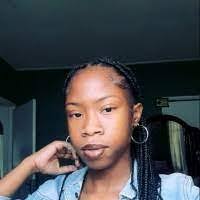 Roxanne Witter's Instagram, Twitter & Facebook