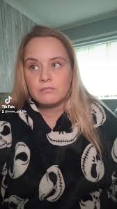 Delivery day, I love my new jumper 😍, https://vm.tiktok.com/ZGeu6SLf3/