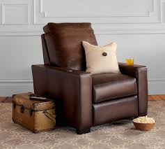 Pottery barn turner square arm leather sofa. Pottery Barn Leather Sofas Armchairs Sale Save 20 On Gorgeous Furniture Must Haves