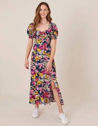 Summer wedding guest dresses and more. 33 Best Summer Wedding Guest Dresses For 2021